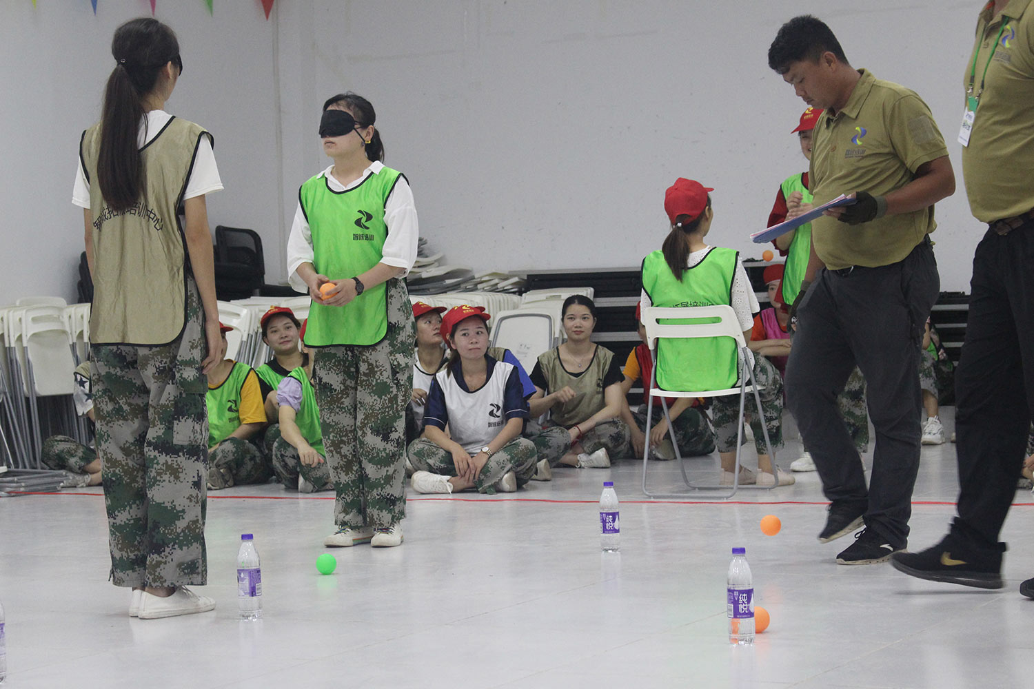 2020’深圳依斯卡“乘风破浪·百店竞发”二十周年盛典团队拓展