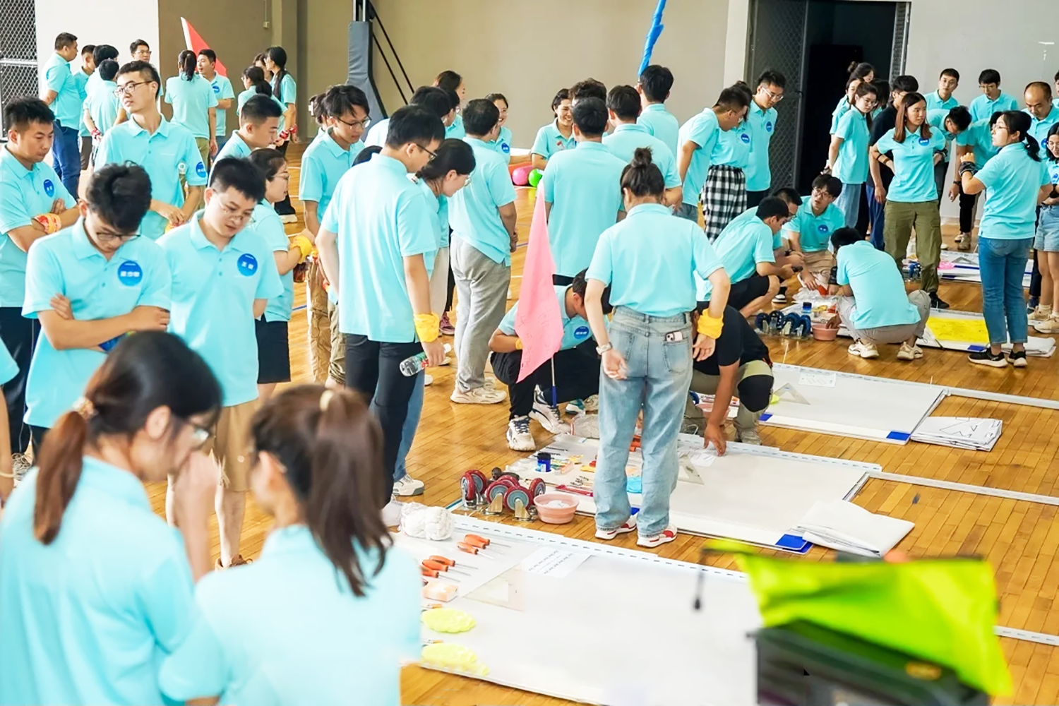 大型主题团建：团队列车